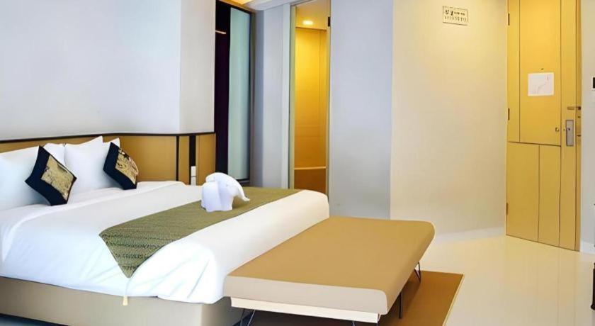 บีบีซี โฮเต็ล ลัมปุง บันดาร์ชายา Hotel Gunungsugih ภายนอก รูปภาพ